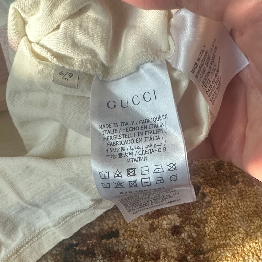 Gucci Kids Cream Tee with Cherry Graphic - Picture 4 of 5